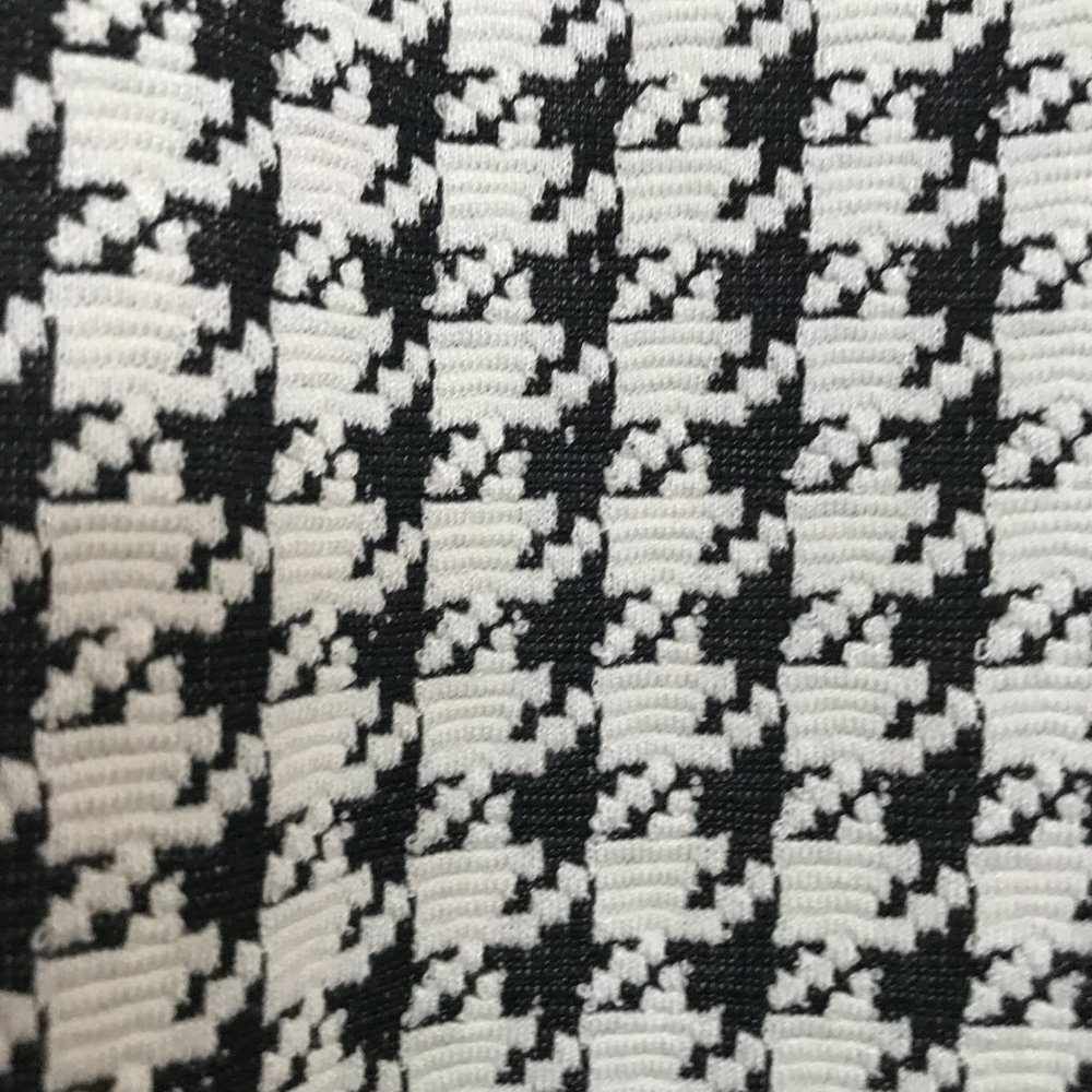 Minimalist Blk/Wht Dress - Picture 2 of 6